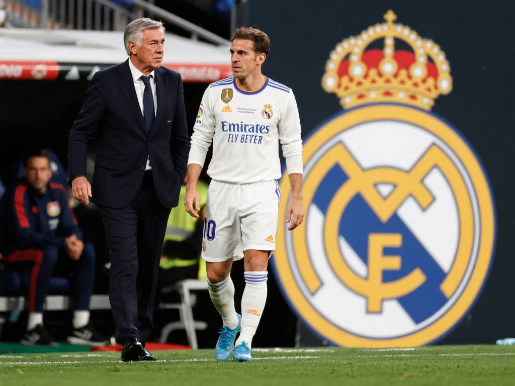 马卡:安切洛蒂赛季末告别皇马,阿隆索有望签约三年接任 马卡:安切洛蒂赛季末告别皇马,阿隆索有望签约三年接任